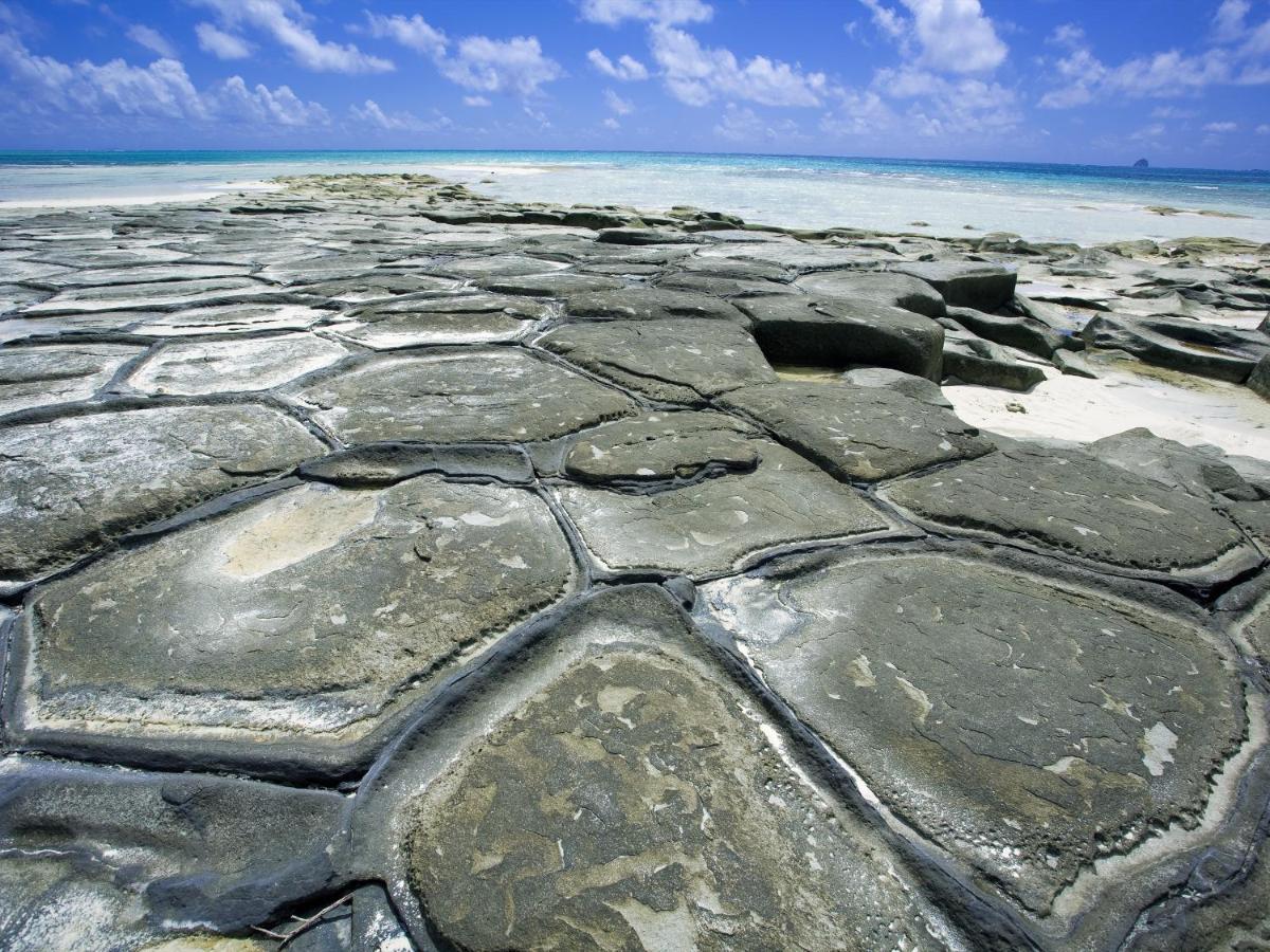 Watermark Hotel Okinawa Kume Island Кумедзима Экстерьер фото