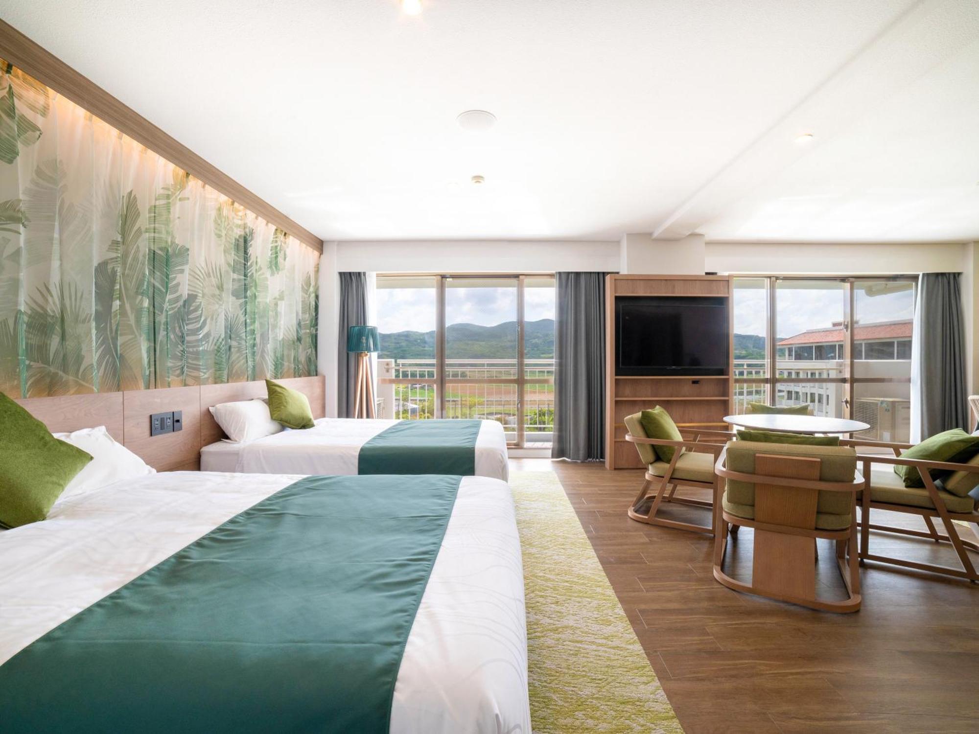 Watermark Hotel Okinawa Kume Island Кумедзима Экстерьер фото