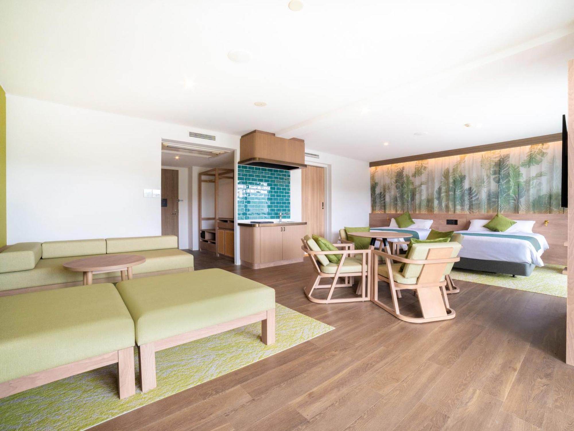 Watermark Hotel Okinawa Kume Island Кумедзима Экстерьер фото