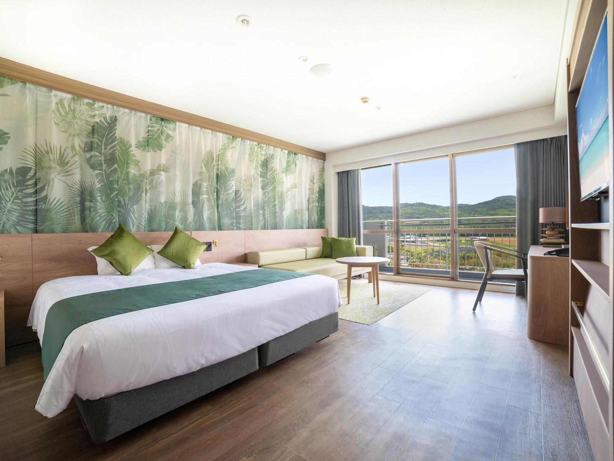 Watermark Hotel Okinawa Kume Island Кумедзима Экстерьер фото